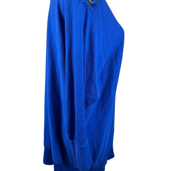 ⭐️ Host Pick ⭐️ Michael Kors Royal blue sweater with gold chain details size 1X - Picture 6 of 12